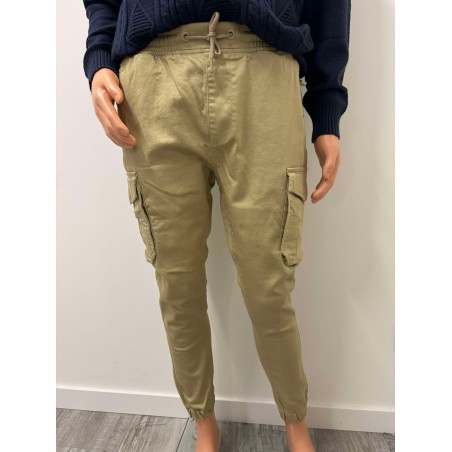 Pantalon cargo à taille...